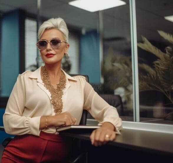 Confident sugar mommy Sydney portrait